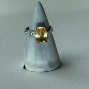 Anillo "Aura Solar" – Citrino Cushion y Pavé de Circones
