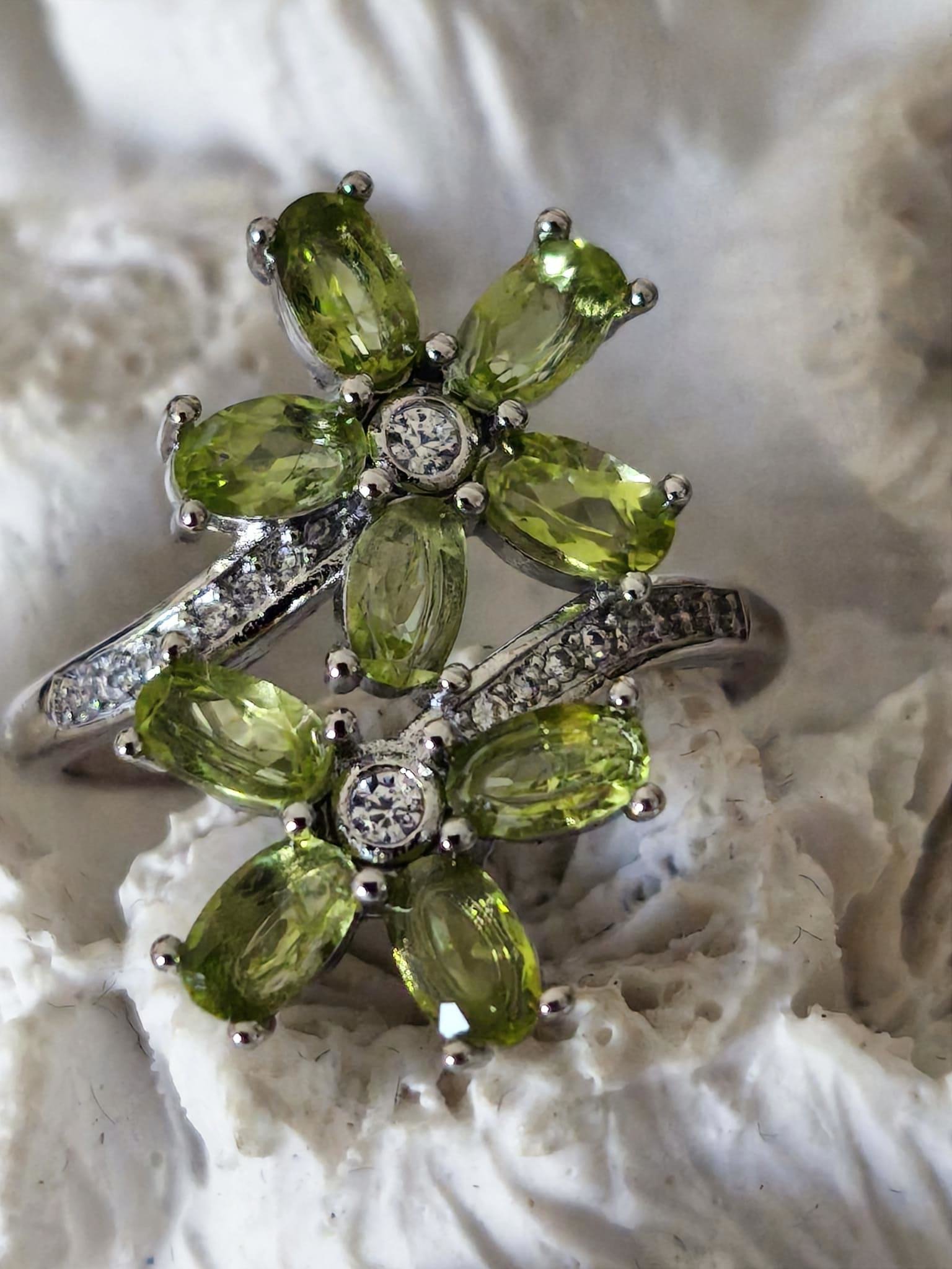 Anillo Peridoto Fleurs