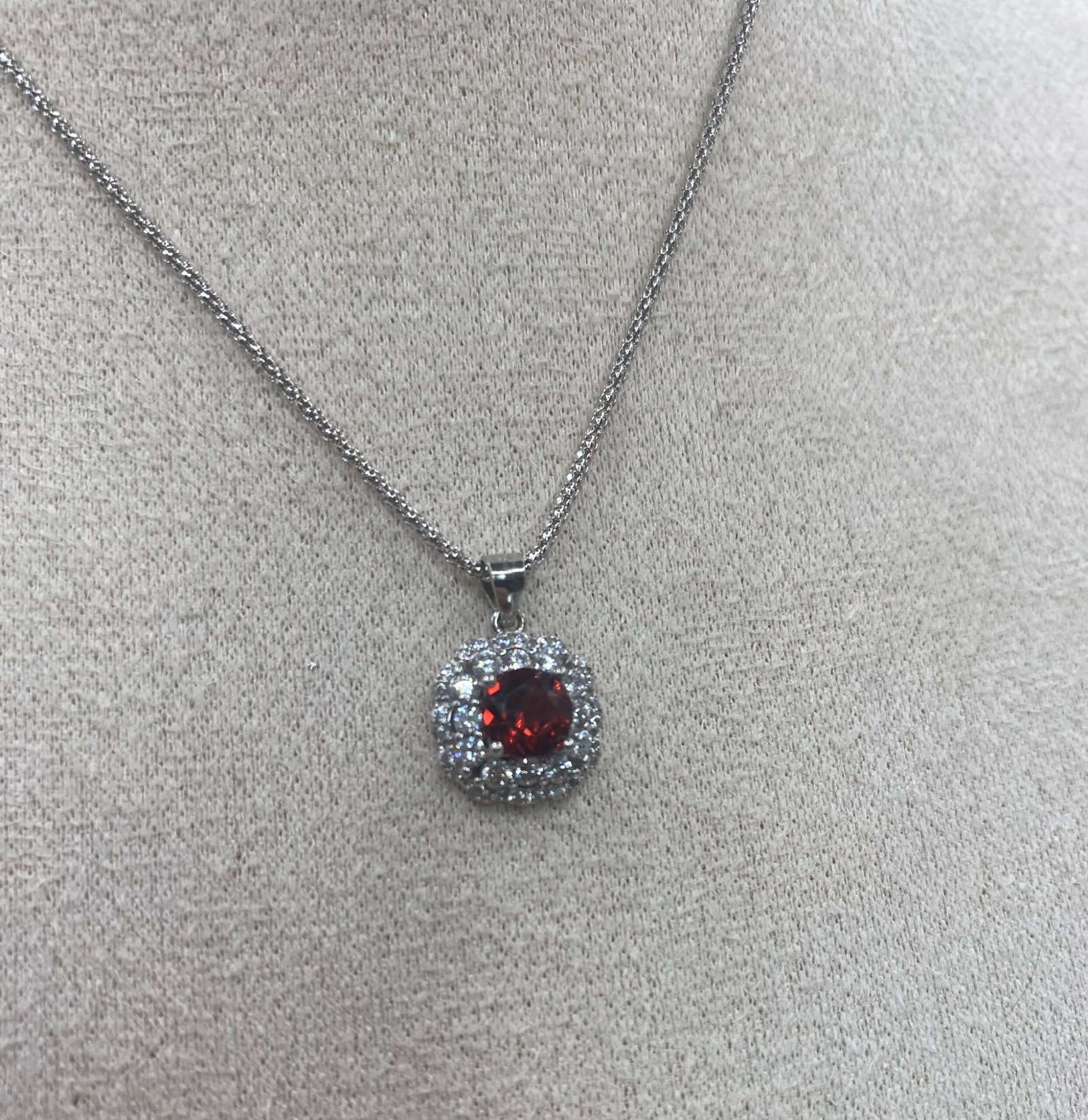 Collar Granate Magenta en Plata 925