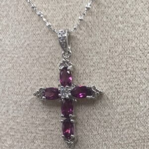 Cruz Amatista Violeta – Collar de Plata 925