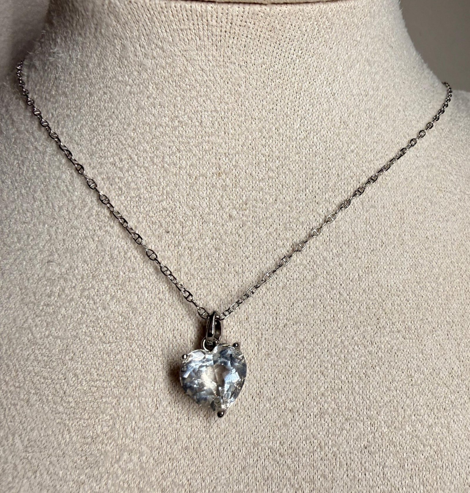 Collar Heart Cuarzo Blanco en plata 925