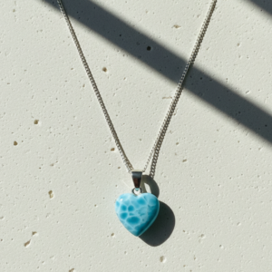 Colgante Corazón "Calma" en Larimar – Plata de Ley