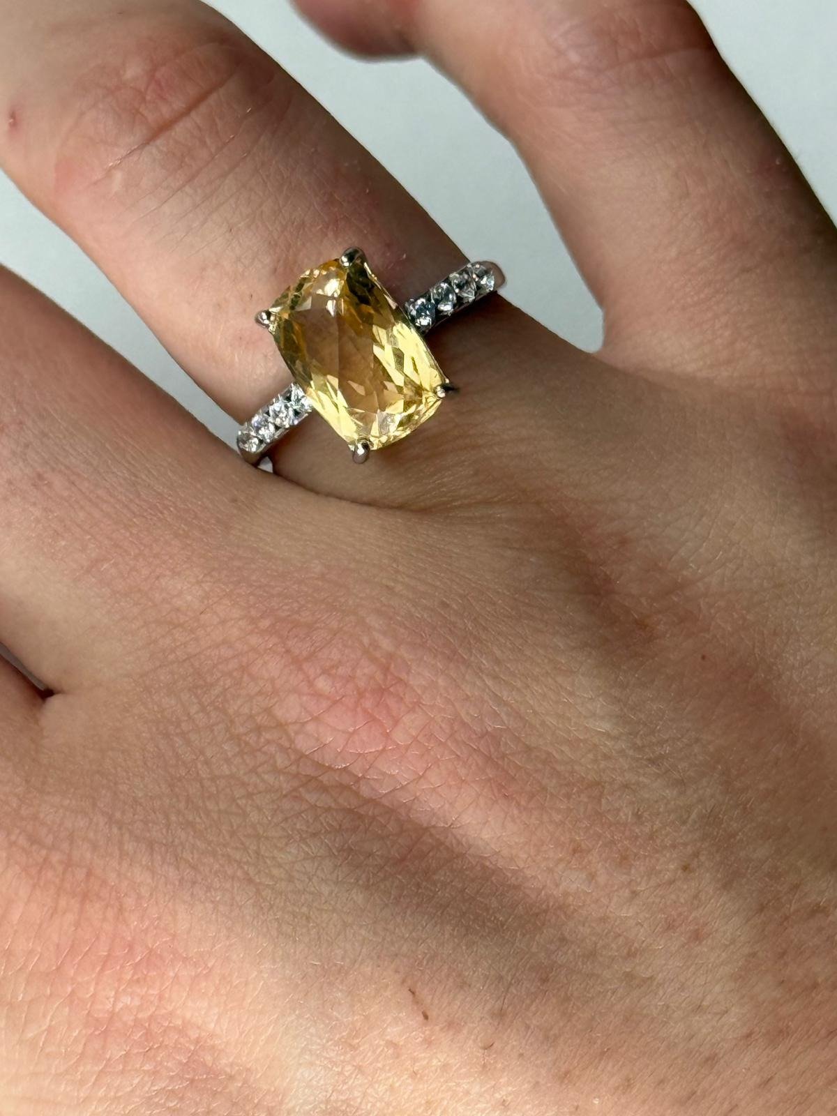 Anillo "Aura Solar" – Citrino Cushion y Pavé de Circones - Imagen 4