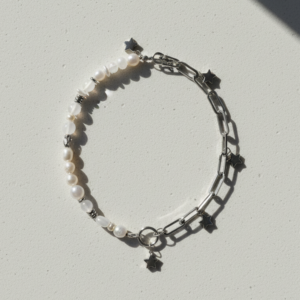 Collar Lua - Perlas de rio, cuarzo blanco, selenita y acero