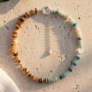 Collar Marea - Concha de perla de agua dulce, amazonita, apatito y acero
