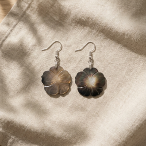 Pendientes Hibiscus en Nácar