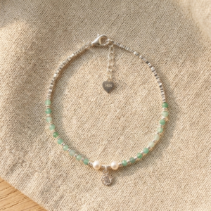 Pulsera Menta - Esmeralda, perlas de rio en plata 925